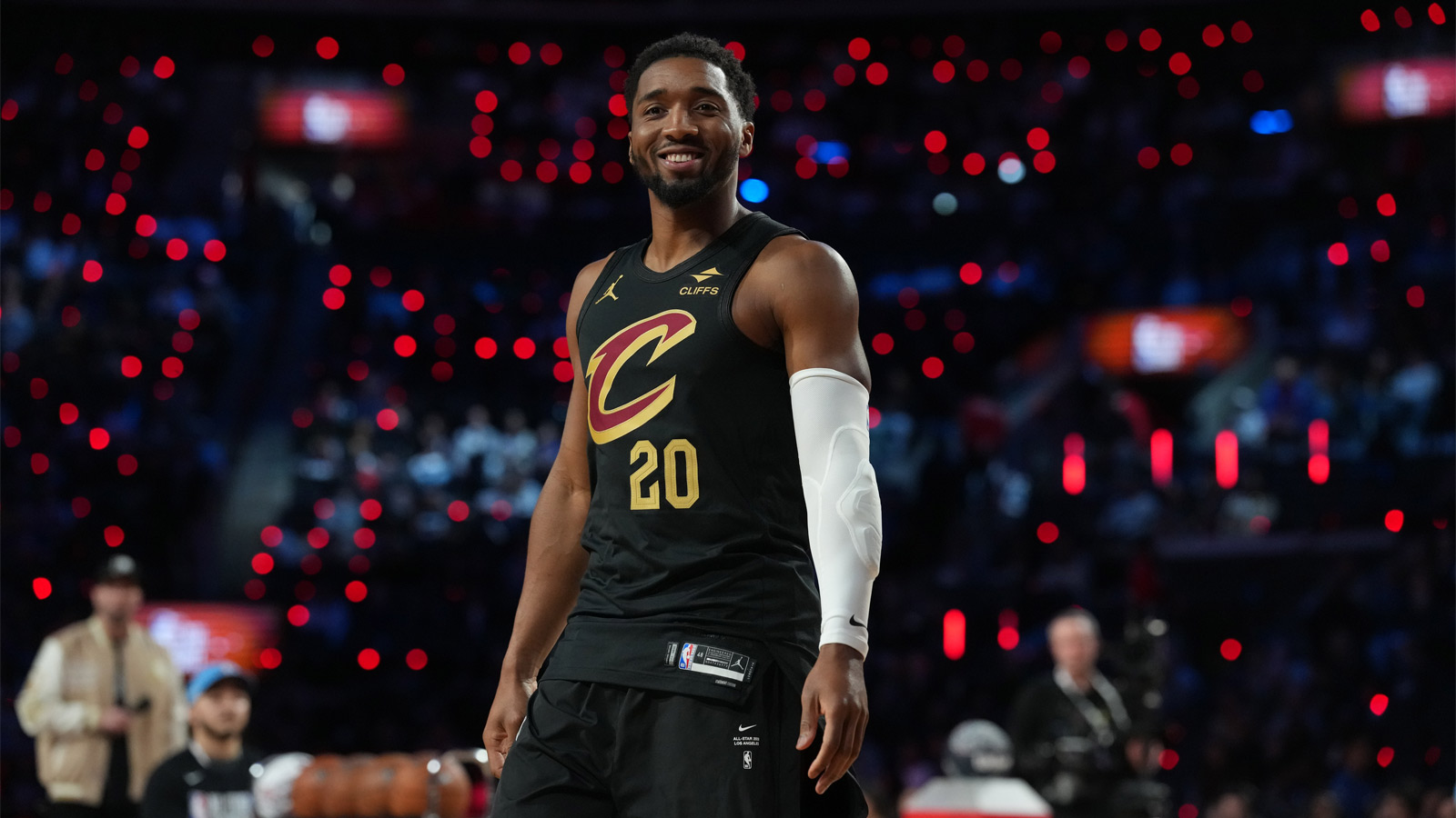 Why Cavs’ Donovan Mitchell apologized to Jaylon Tyson, Sam Merrill after 3-point contest