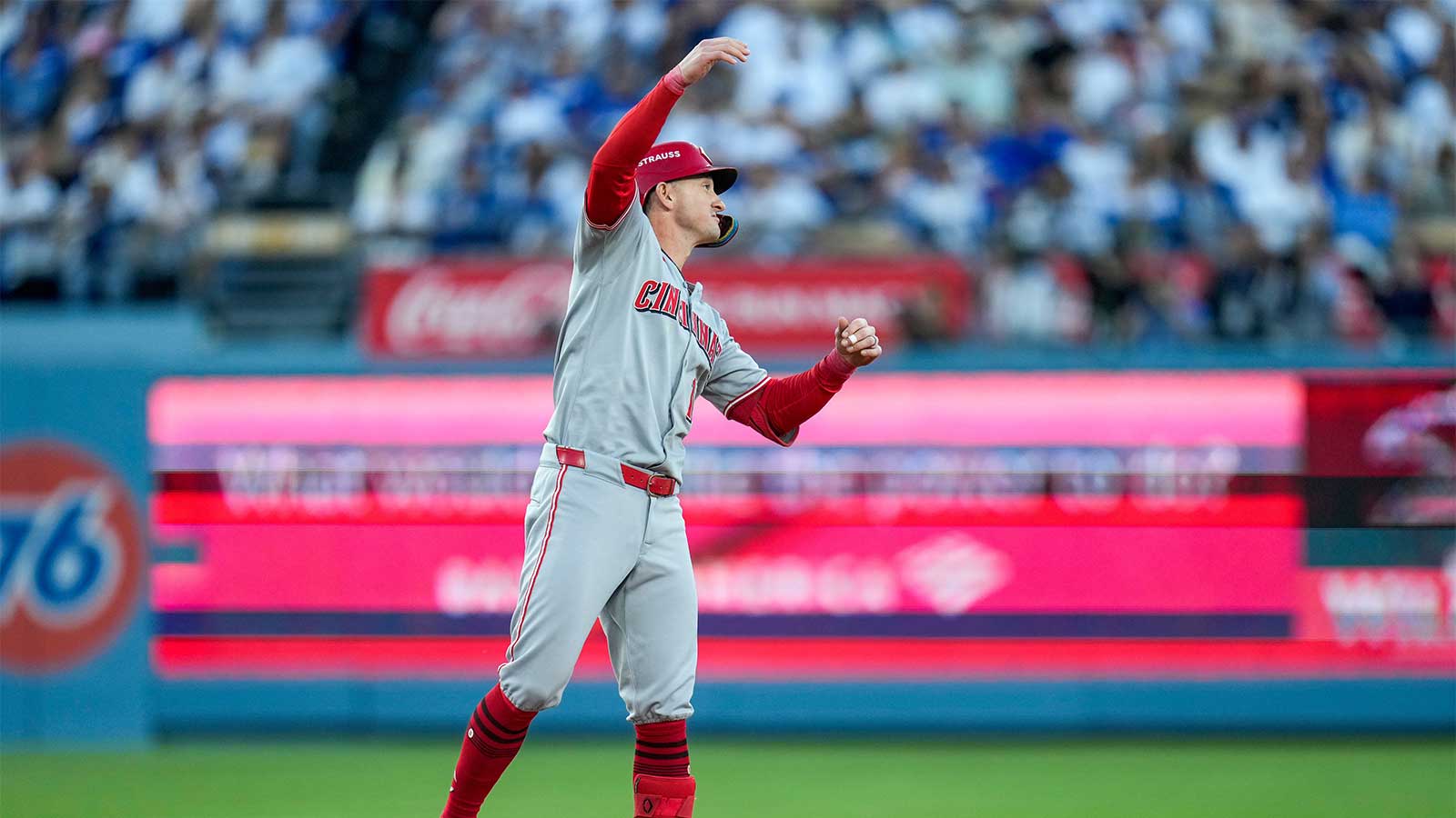 White Sox DFA pitcher to make room on roster for Austin Hays