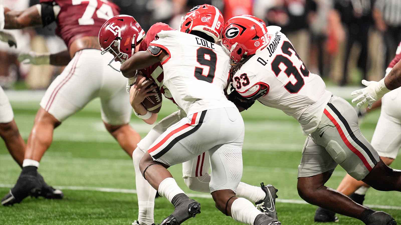 2 Georgia football LBs arrested for reckless driving, speeding