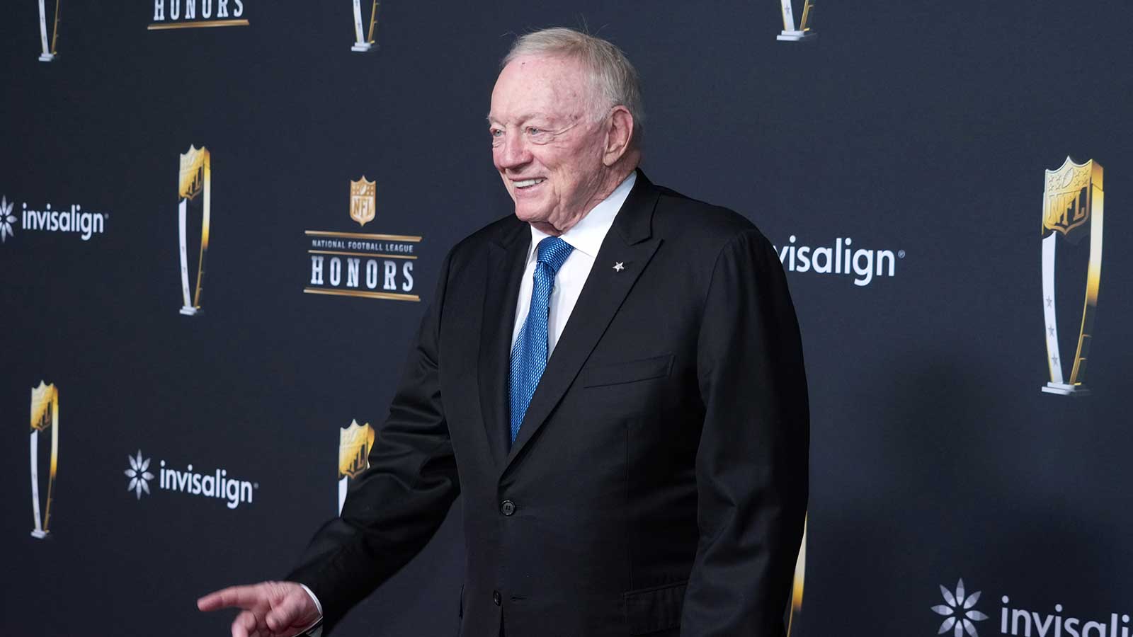 https://wp.clutchpoints.com/wp-content/uploads/2026/02/Cowboys-owner-Jerry-Jones.jpg