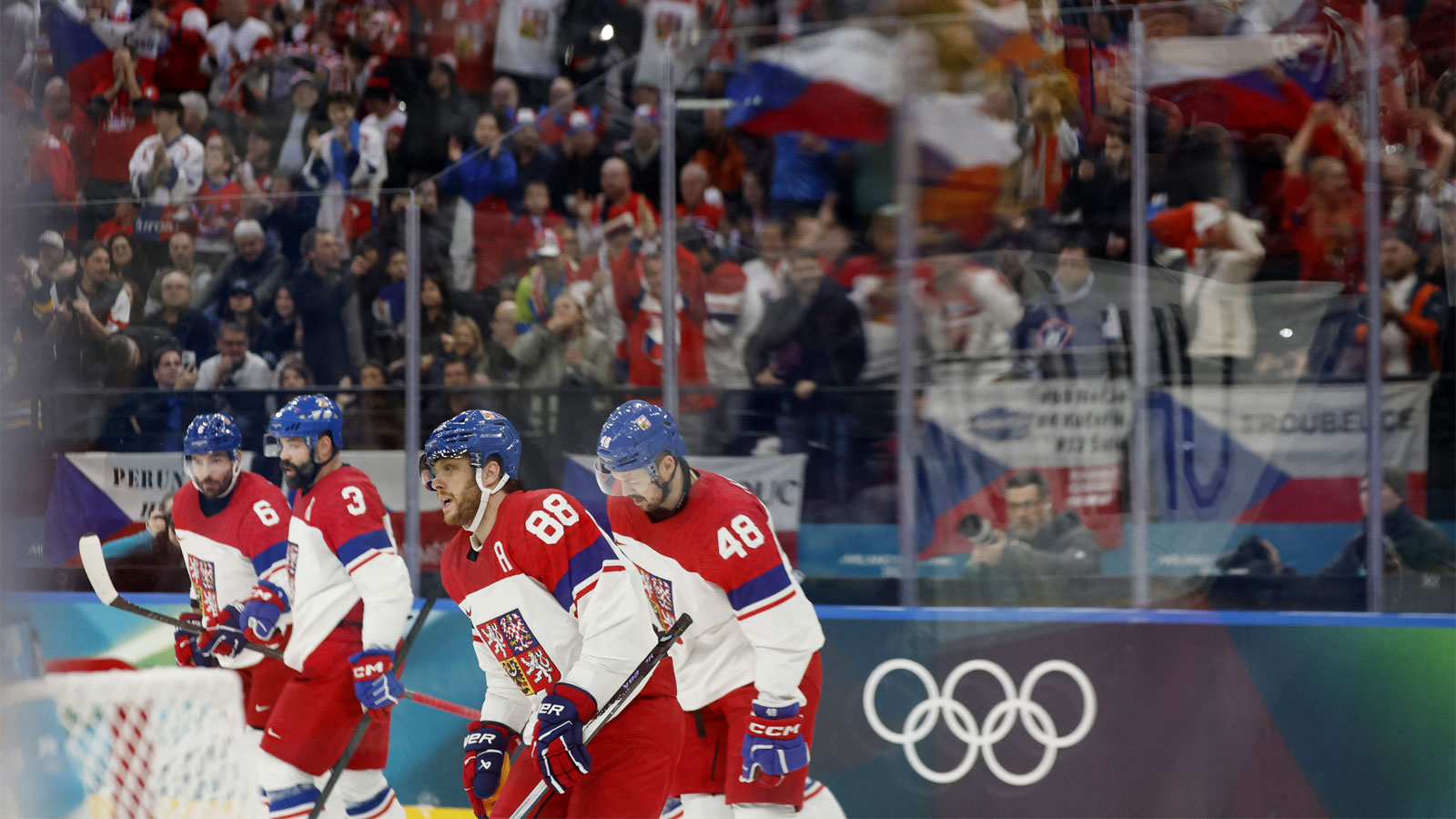 Czechia scores wild shorthanded 3-on-0 goal in Olympics clash with France