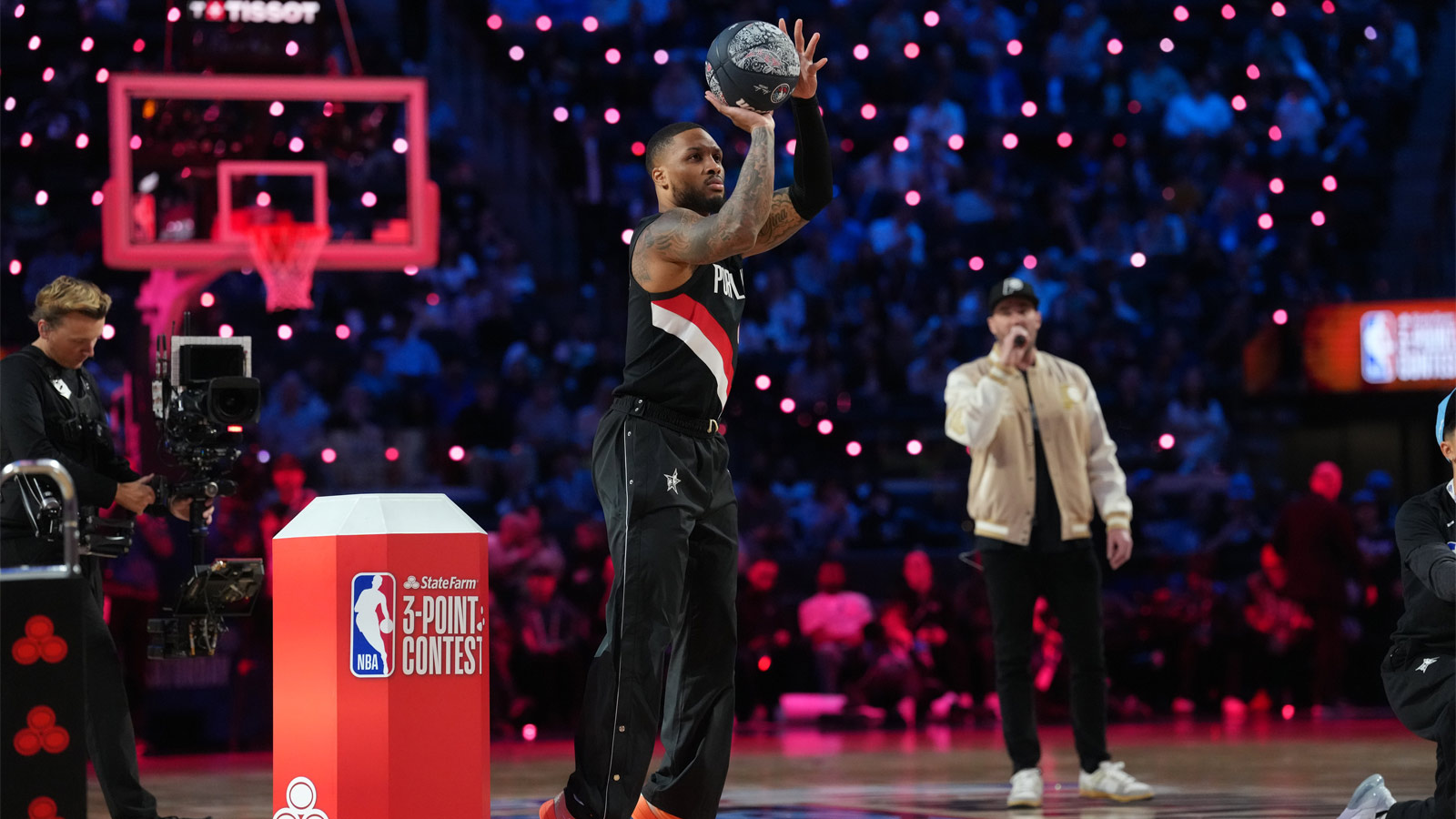  Portland Trail Blazers guard Damian Lillard (0) competes in the three point contest during the 2026 NBA All Star Saturday Night at Intuit Dome.