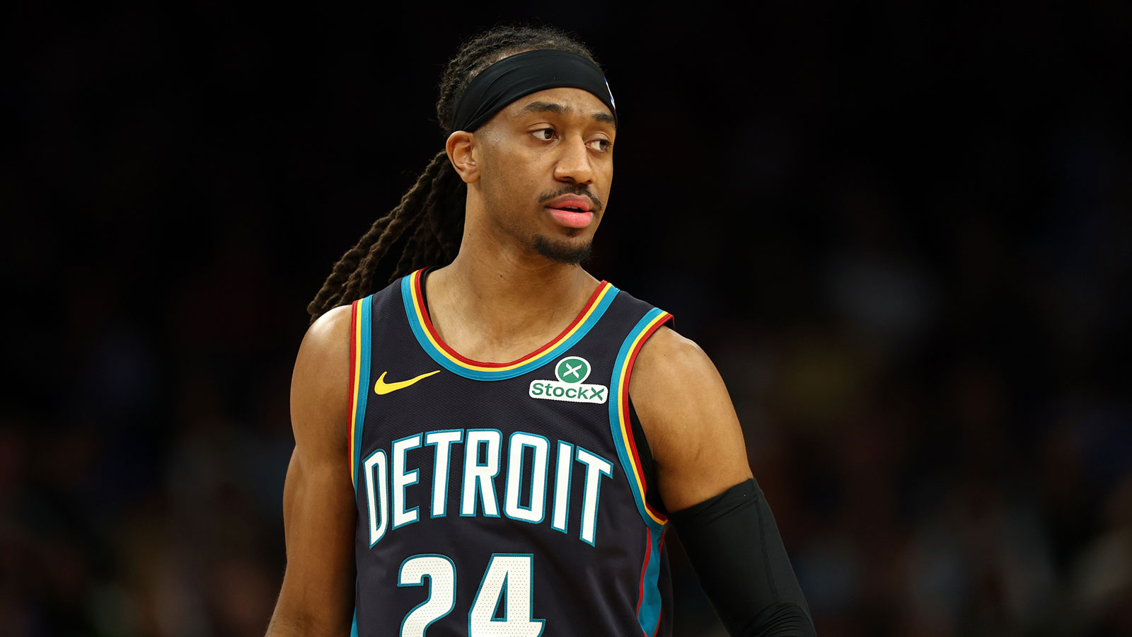 Pistons ink Daniss Jenkins to 2-year contract amid breakout season