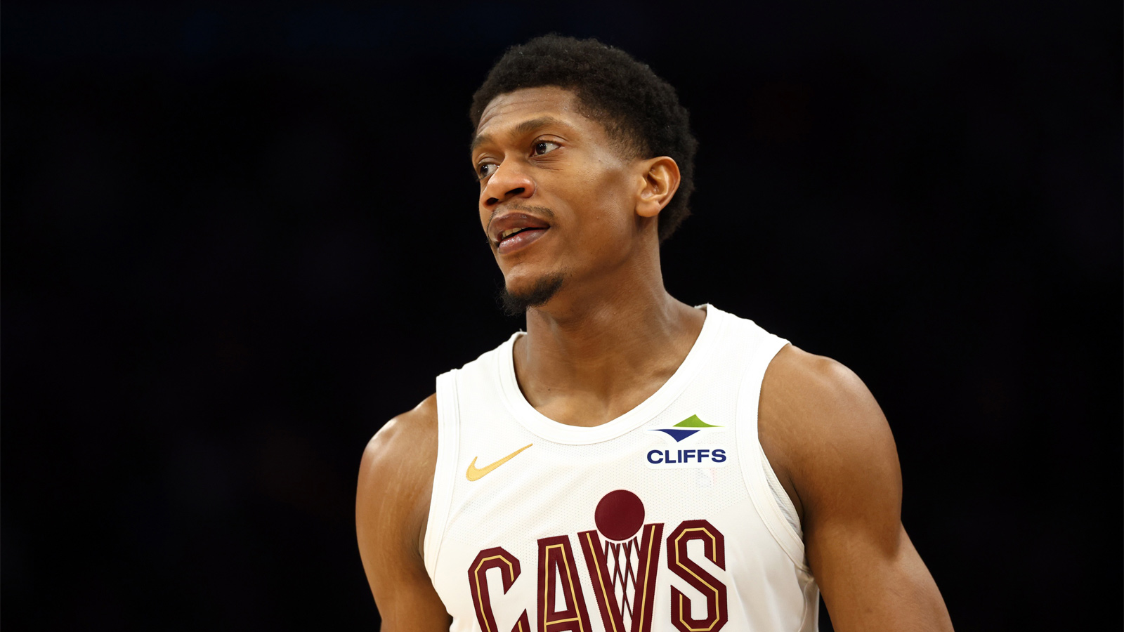 Cleveland Cavaliers forward De'Andre Hunter (12) against the Phoenix Suns at Mortgage Matchup Center. 