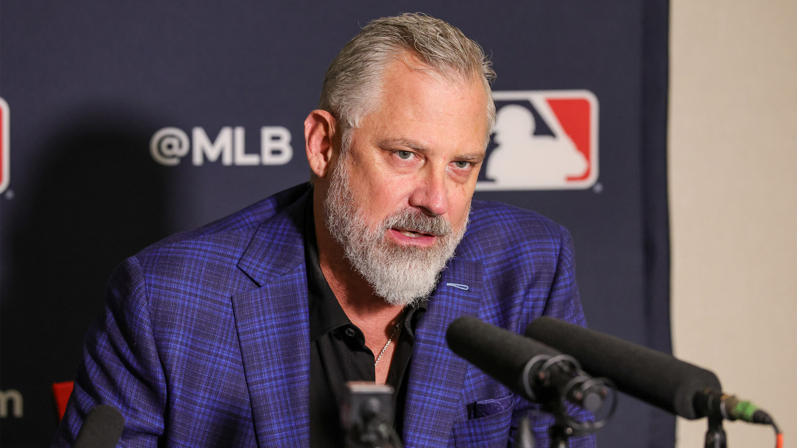 Twins sign former Yankees infielder to minor-league deal