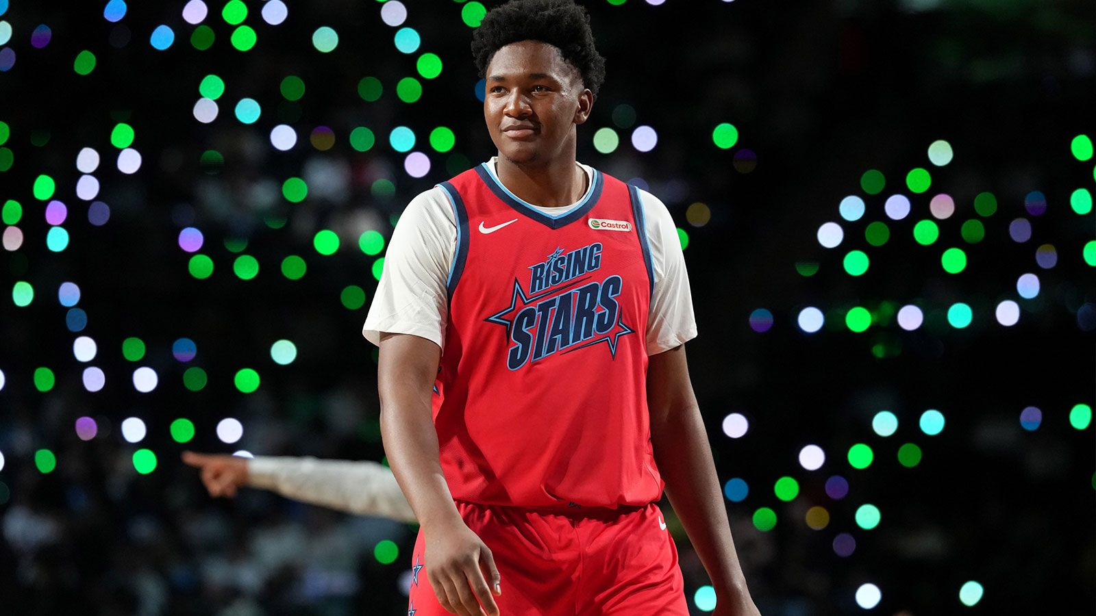Team Vince frontcourt Derik Queen (22) of the New Orleans Pelicans looks on during an NBA All Star Rising Stars championship game at Intuit Dome.