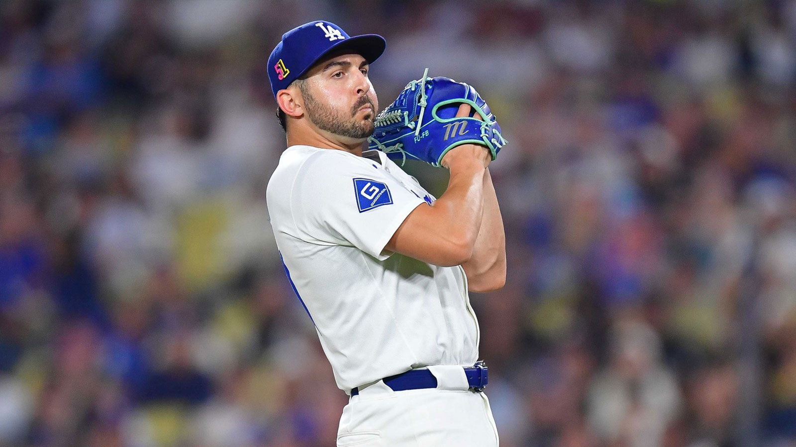 Dodgers RP Alex Vesia emotionally addresses death of newborn during World Series