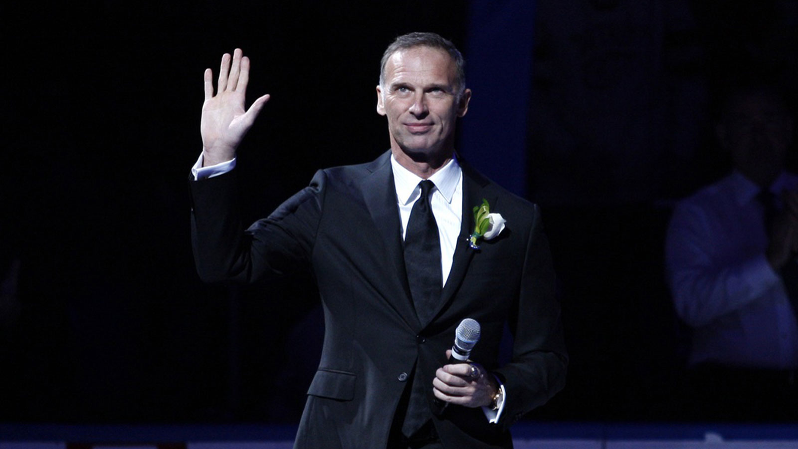 Dominik Hasek’s reaction to Team USA skipping White House goes viral