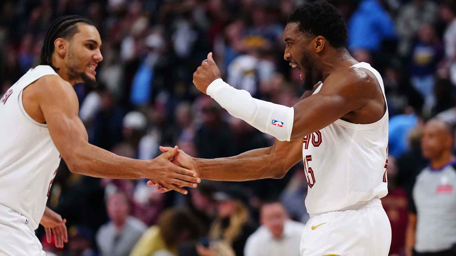 https://wp.clutchpoints.com/wp-content/uploads/2026/02/Donovan-Mitchell-reveals-perfect-message-he-gave-Cavs-rising-star.jpg