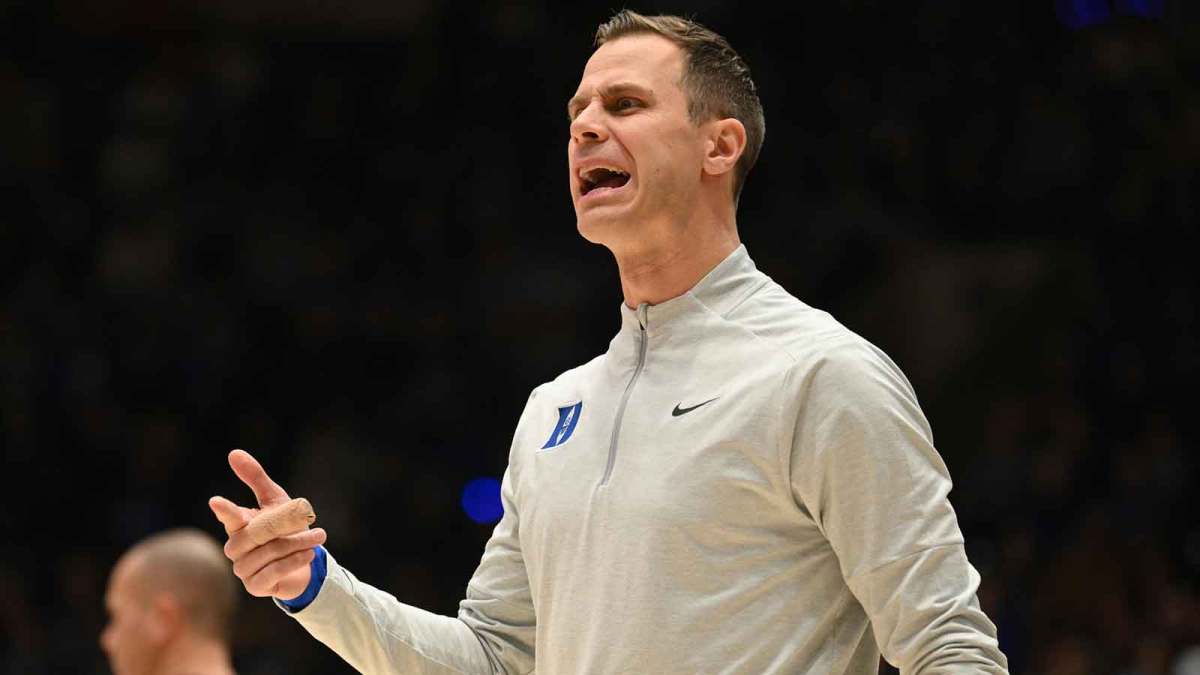 Duke Blue Devils head coach Jon Scheyer reacts during the during the first half against the Syracuse Orange at Cameron Indoor Stadium.