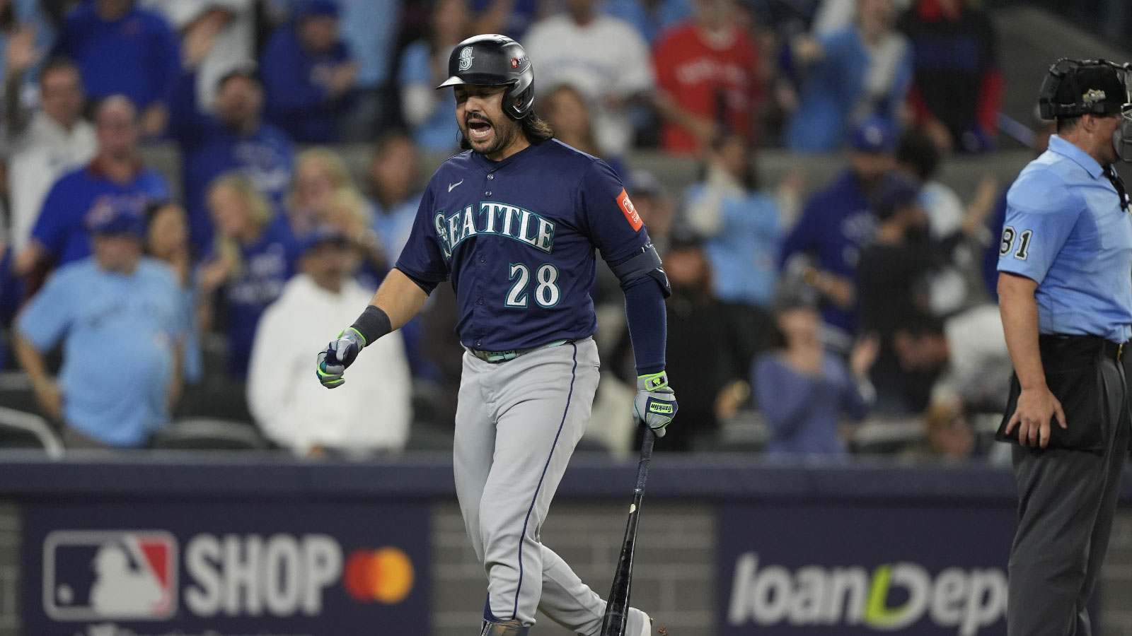 Team president gets brutally honest on Reds signing Eugenio Suarez in free agency