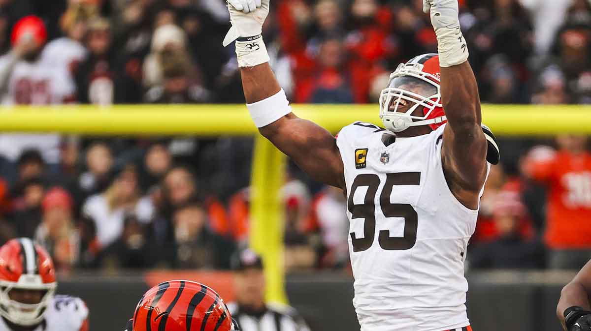 Browns fans share 1 opinion on Myles Garrett’s unanimous NFL DPOY win