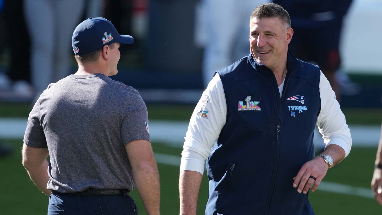 Patriots Fans will love Mike Vrabel more after his post-Super Bowl gesture in Foxborough