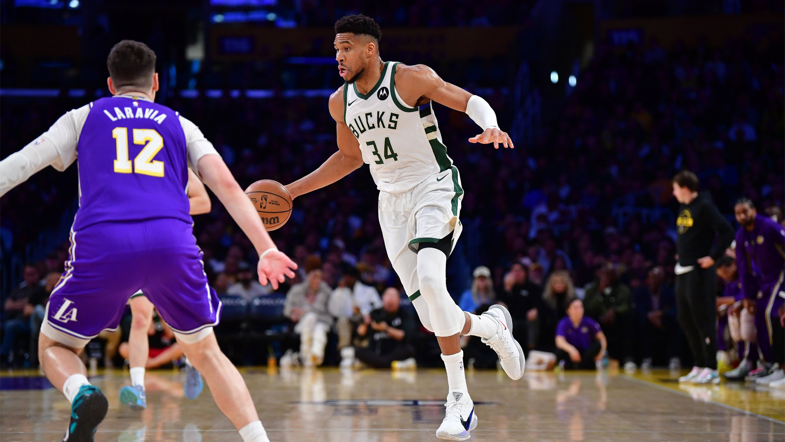 Bucks not trading Giannis Antetokounmpo leaves Lakers fans in shambles