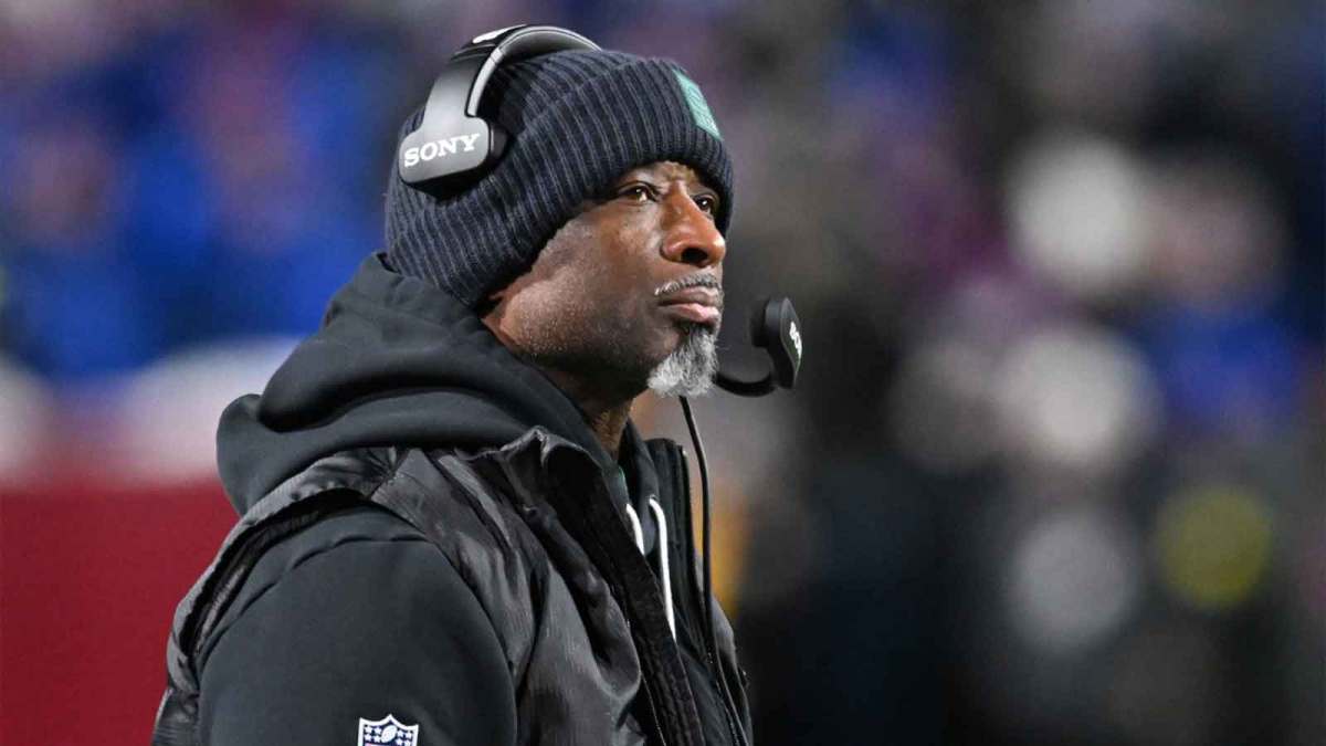 New York Jets head coach Aaron Glenn looks on during the second half against the Buffalo Bills at Highmark Stadium.