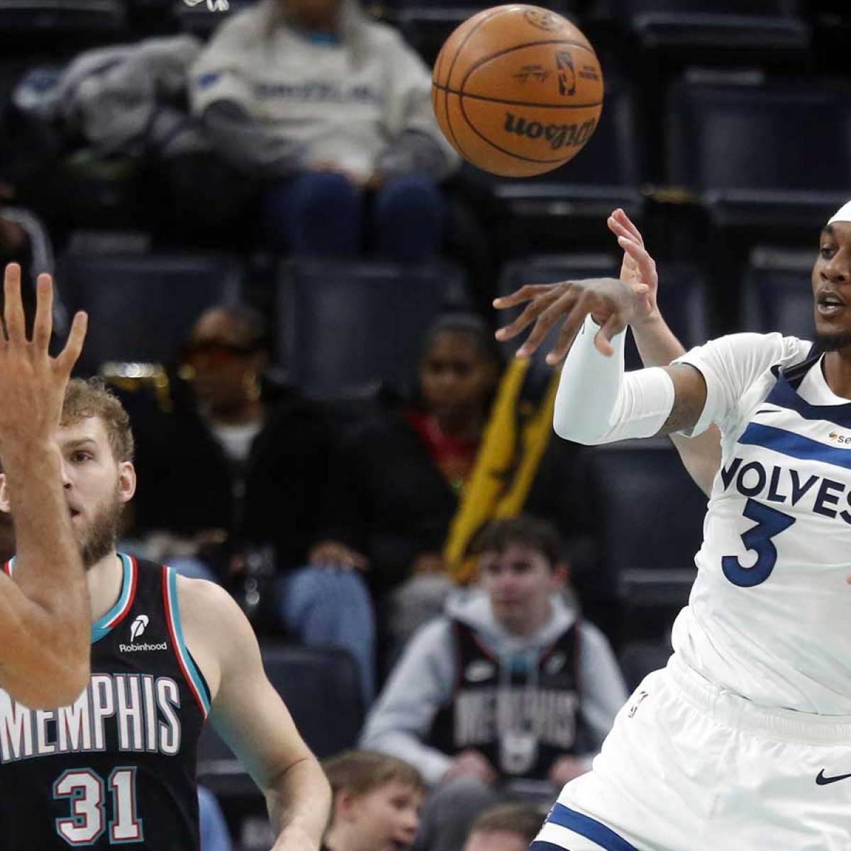 Timberwolves rumors: Jaden McDaniels as X-factor in dark horse