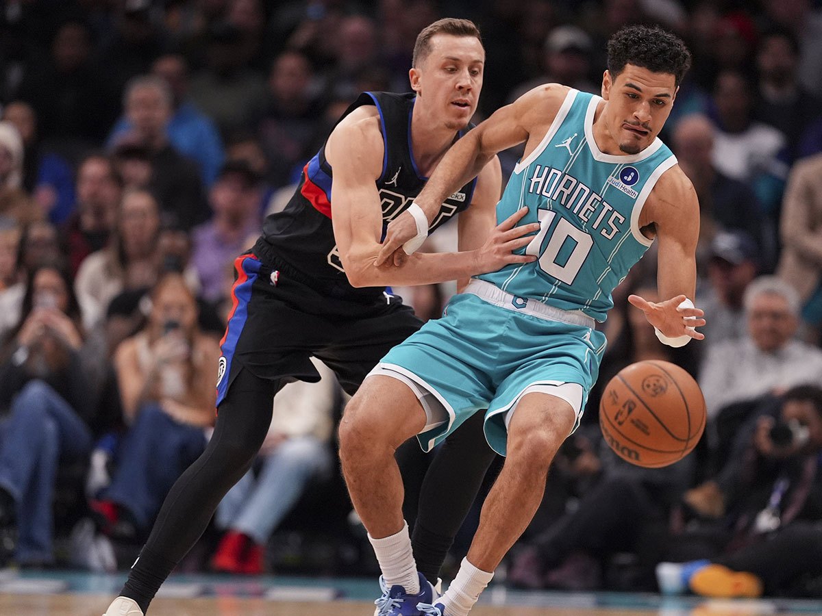 Pistons news: Duncan Robinson called out for walking away during