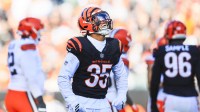 Cincinnati Bengals cornerback Jalen Davis (35) reacts following a play against the Cleveland Browns during the second quarter at Paycor Stadium.