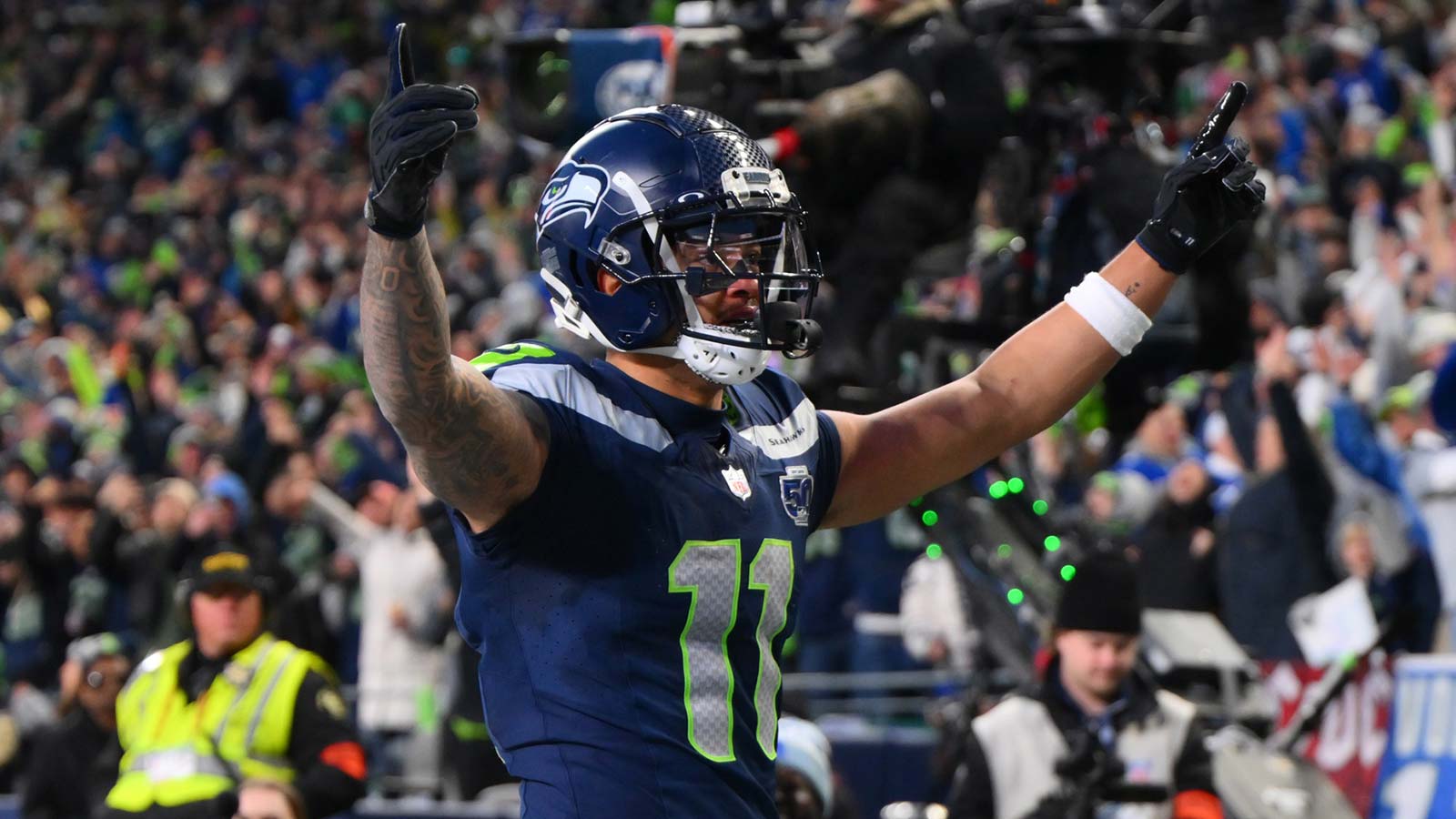 https://wp.clutchpoints.com/wp-content/uploads/2026/02/Jaxon-Smith-Njigba-was-wide-open-for-the-Seahawks-in-the-first-quarter.jpg