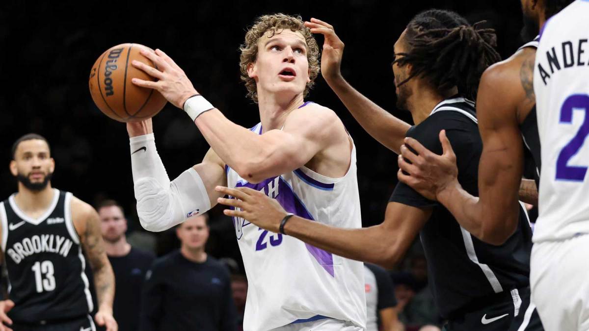 Utah Jazz forward Lauri Markkanen (23) drives to the basket against Brooklyn Nets forward Ziaire Williams (1) during the fourth quarter at Barclays Center.