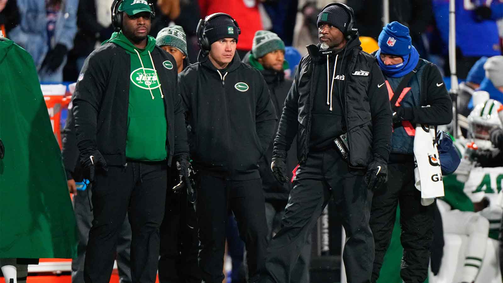 Jets adding veteran, former Browns QB coach to staff