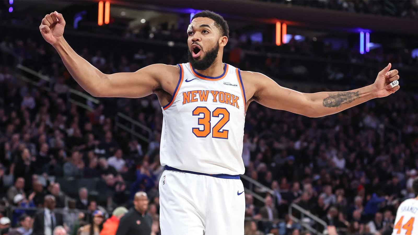 Knicks’ Karl-Anthony Towns has perfect take on wearing bandage vs. Nuggets