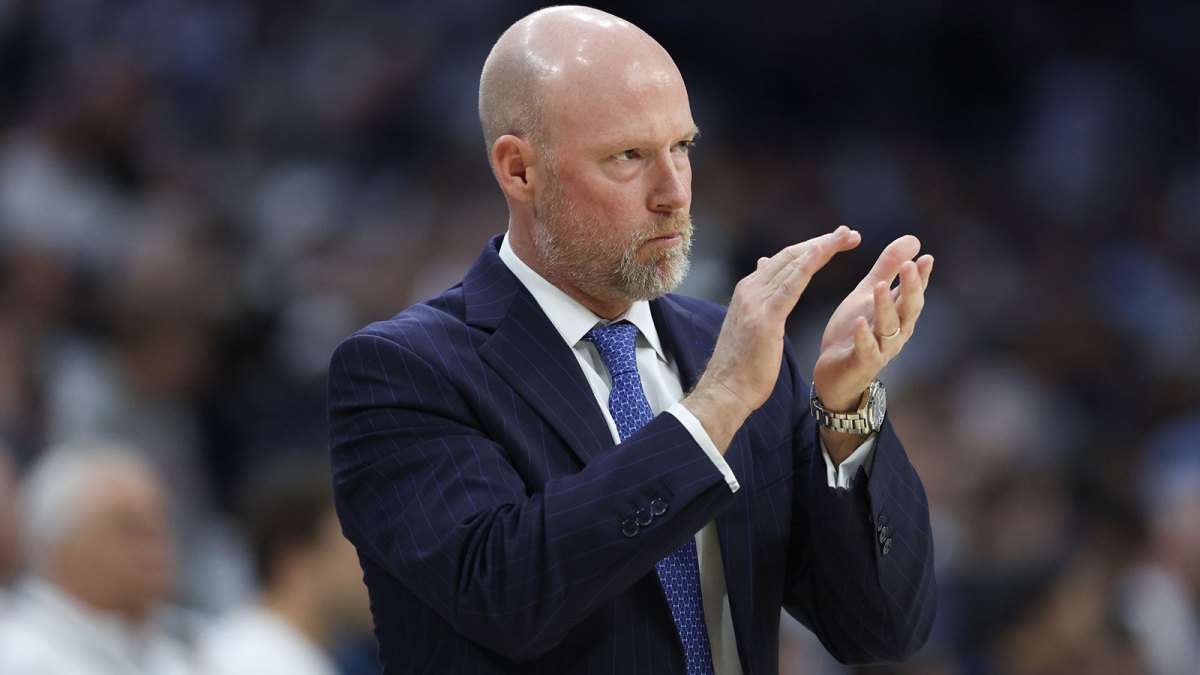 Villanova Wildcats head coach Kevin Willard reacts to a play against the UConn Huskies during the first half at Xfinity Mobile Arena.