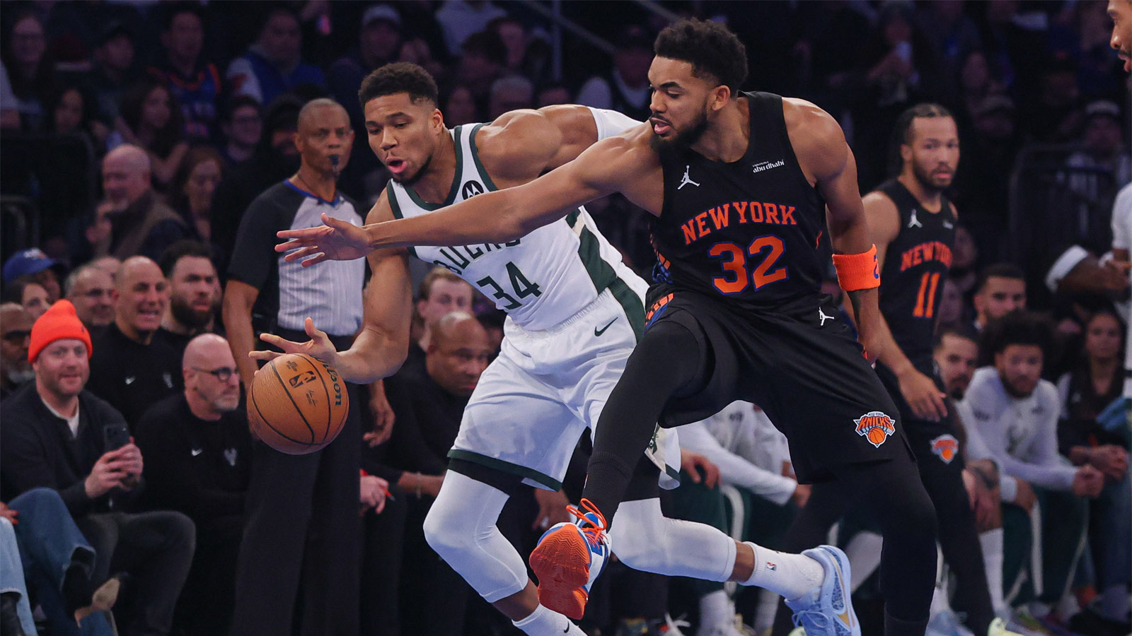 Knicks rumors: Karl-Anthony Towns’ short term Knicks future still tied to Giannis Antetokounmpo