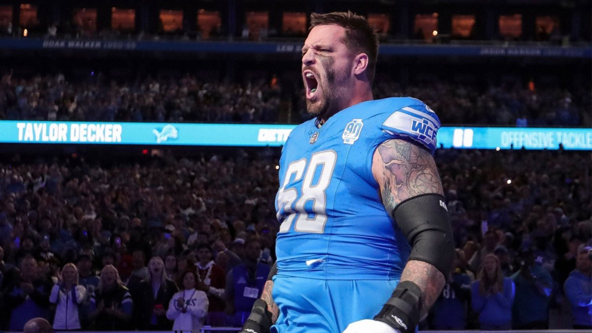 Detroit Lions left tackle Taylor Decker takes the field during player introductions before the Detroit Lions game against the Carolina Panthers.