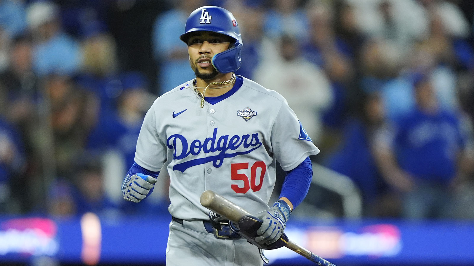 Dodgers manager Dave Roberts drops ‘intentional’ admission on surprising Mookie Betts spring training plan