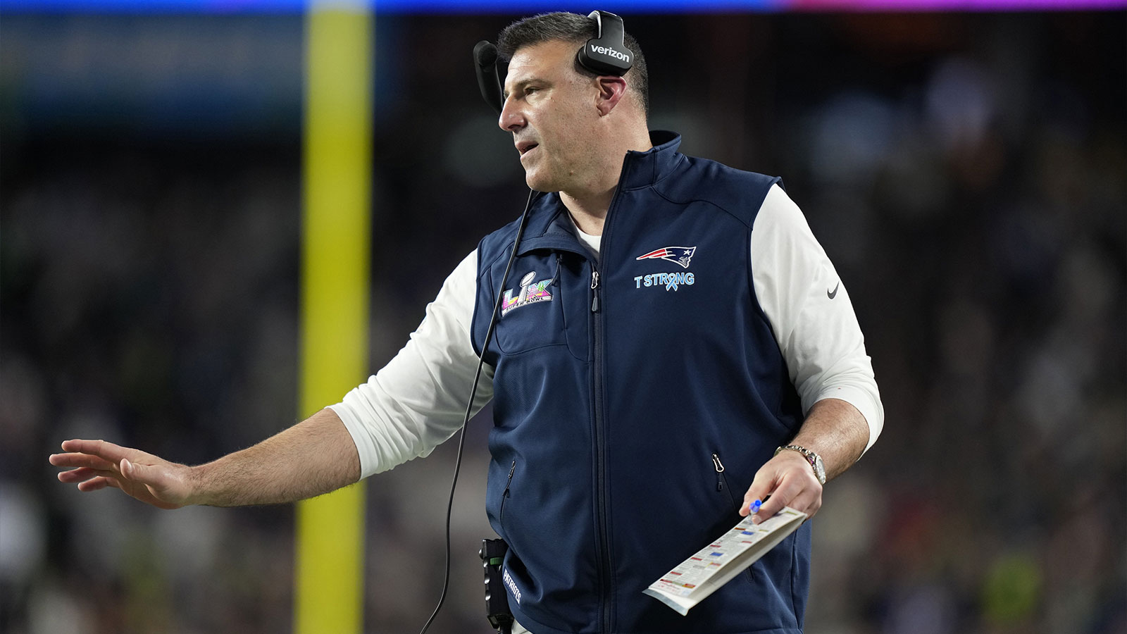Mike Vrabel’s cryptic response to DC question after Patriots’ Super Bowl loss