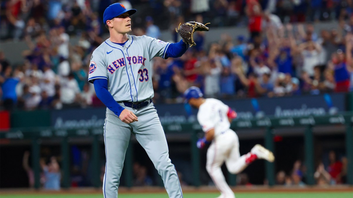 New York Mets relief pitcher Drew Smith (33) reacts as Texas Rangers center fielder Leody Taveras (3) runs the bases after hitting a two-run home run during the seventh inning at Globe Life Field. Mandatory Credit: