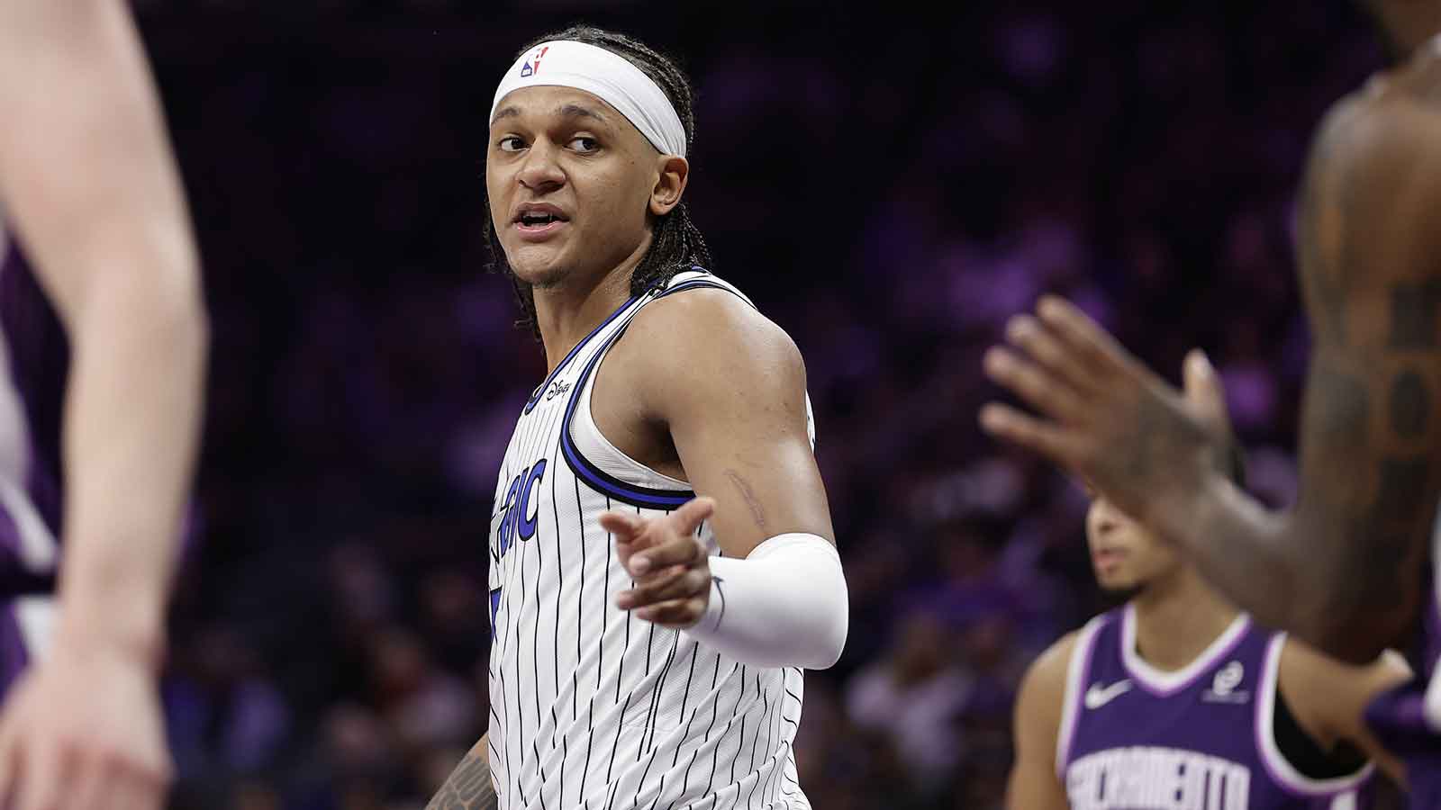 Magic go off for 27 threes to set franchise record in rout of Kings