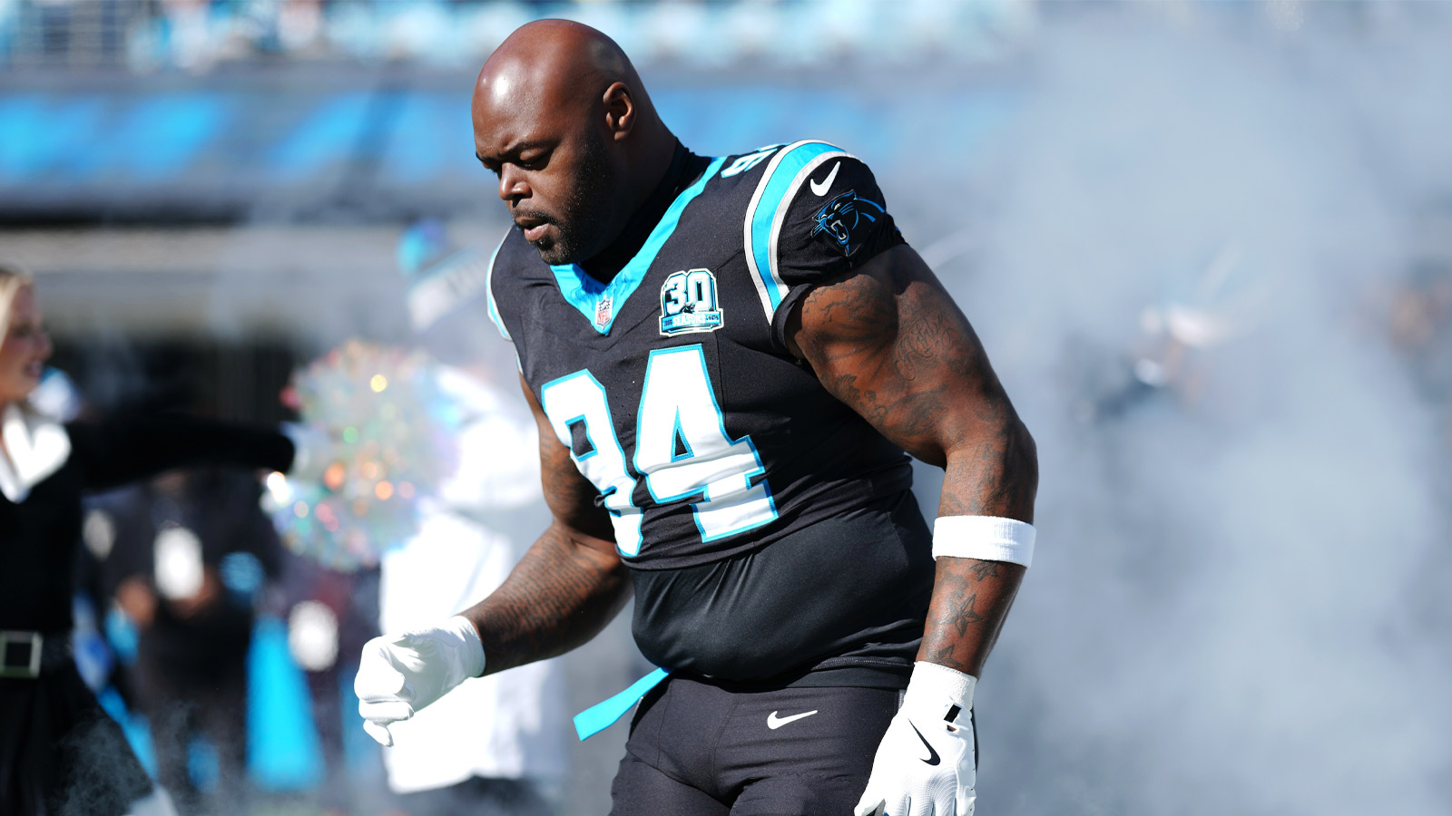 Panthers give veteran defensive lineman permission to seek trade