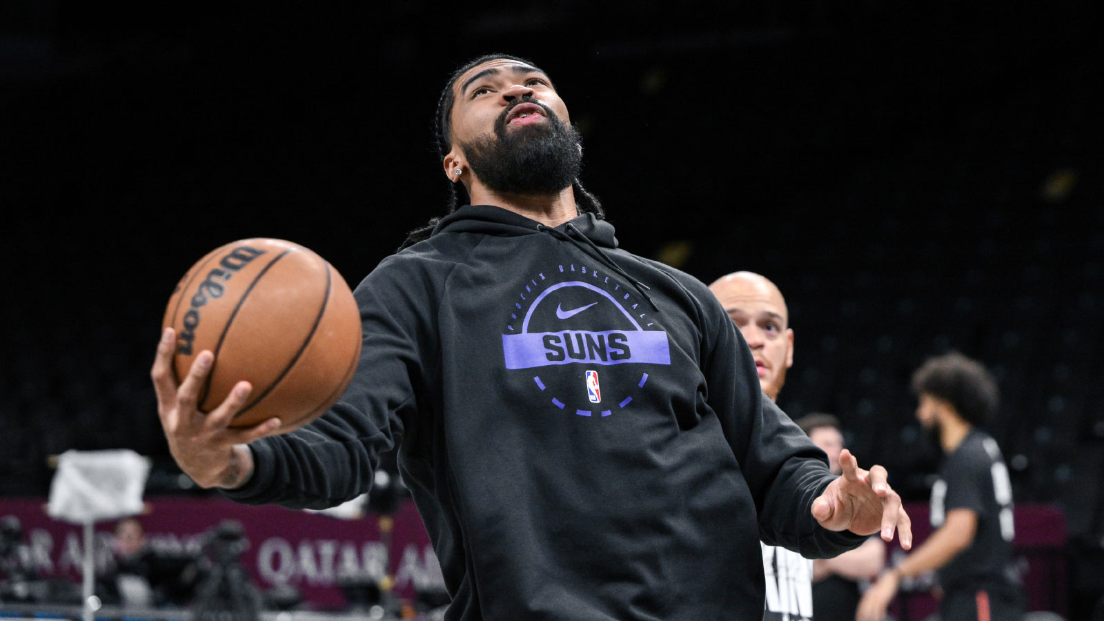 Bulls hope in Bucks-Suns trade to land a center