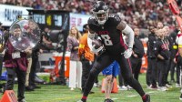Atlanta Falcons tight end Kyle Pitts Sr. (8) runs after a catch during the game against the New Orleans Saints during the second half at Mercedes-Benz Stadium