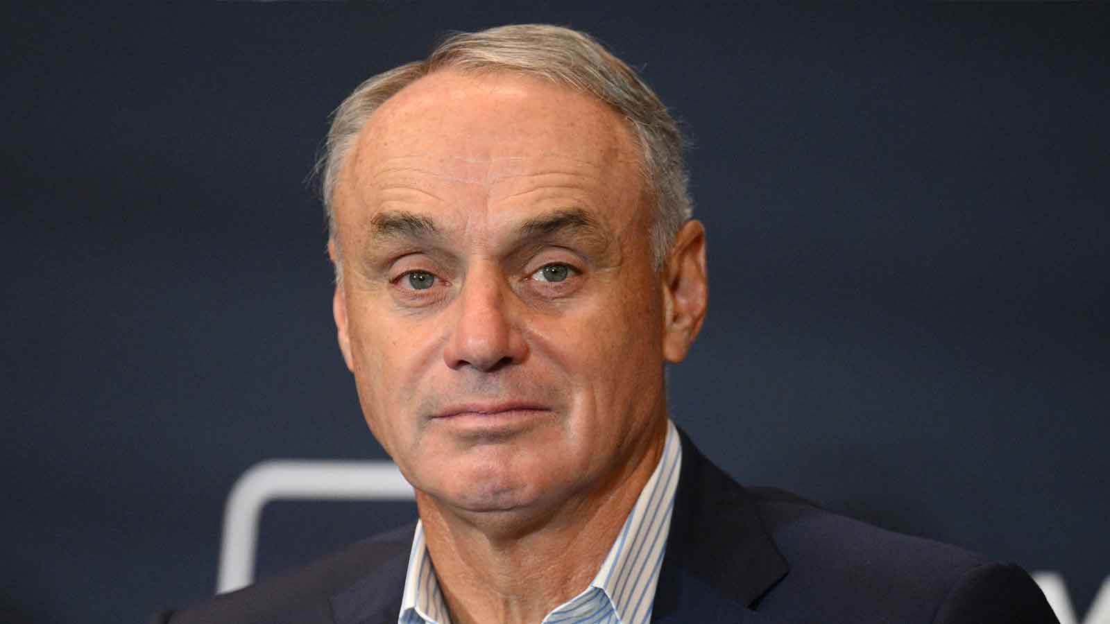 Rob Manfred gives encouraging update on pending Padres sale