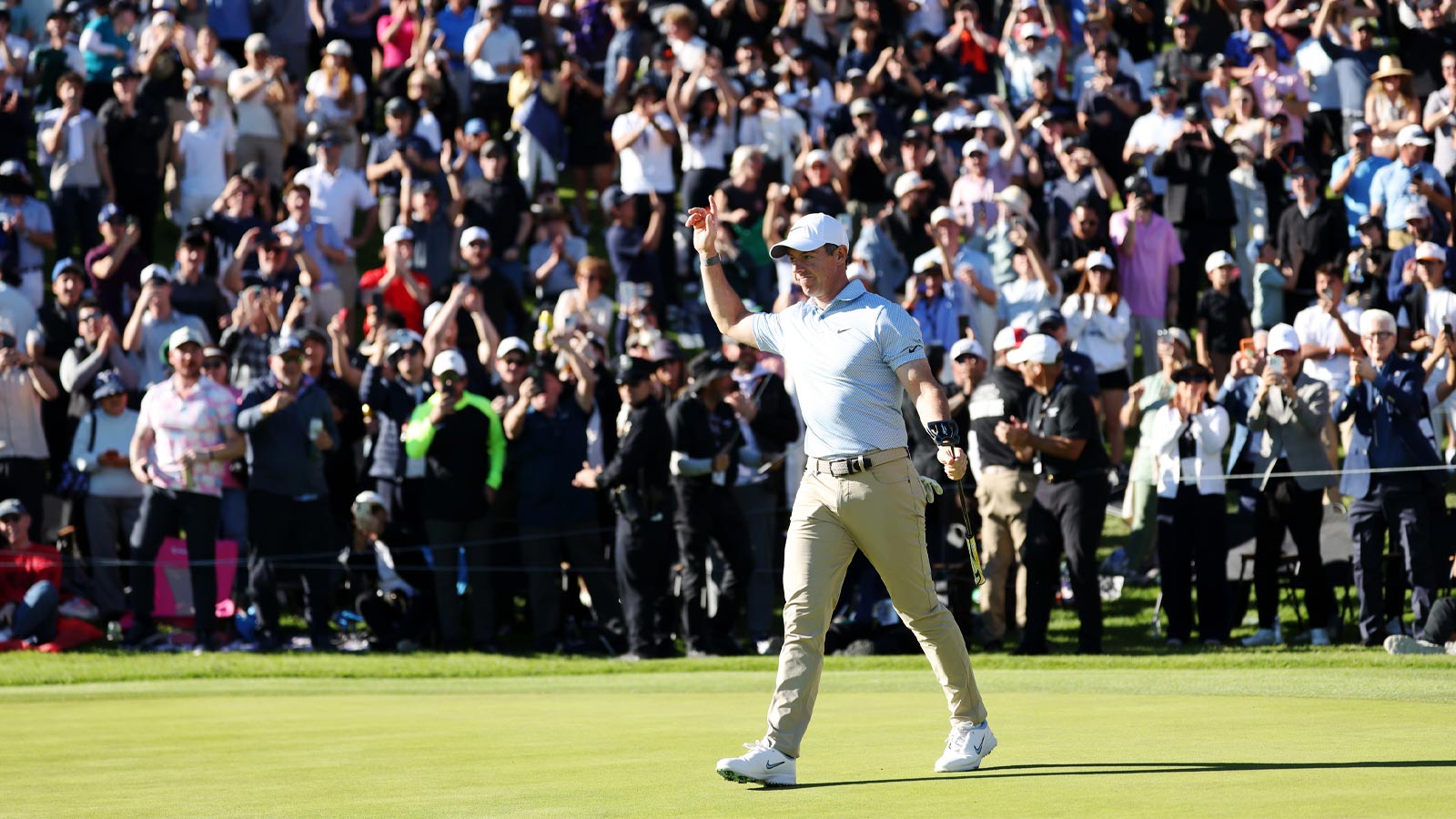 Minnesota Twins pitcher Joe Ryan (41) throws a pitch during the second inning against the Philadelphia Phillies at Citizens Bank Park.