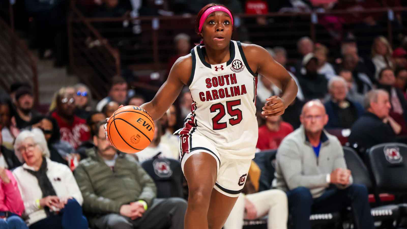 South Carolina’s Raven Johnson gets ‘champion’ take from Dawn Staley after Alabama win