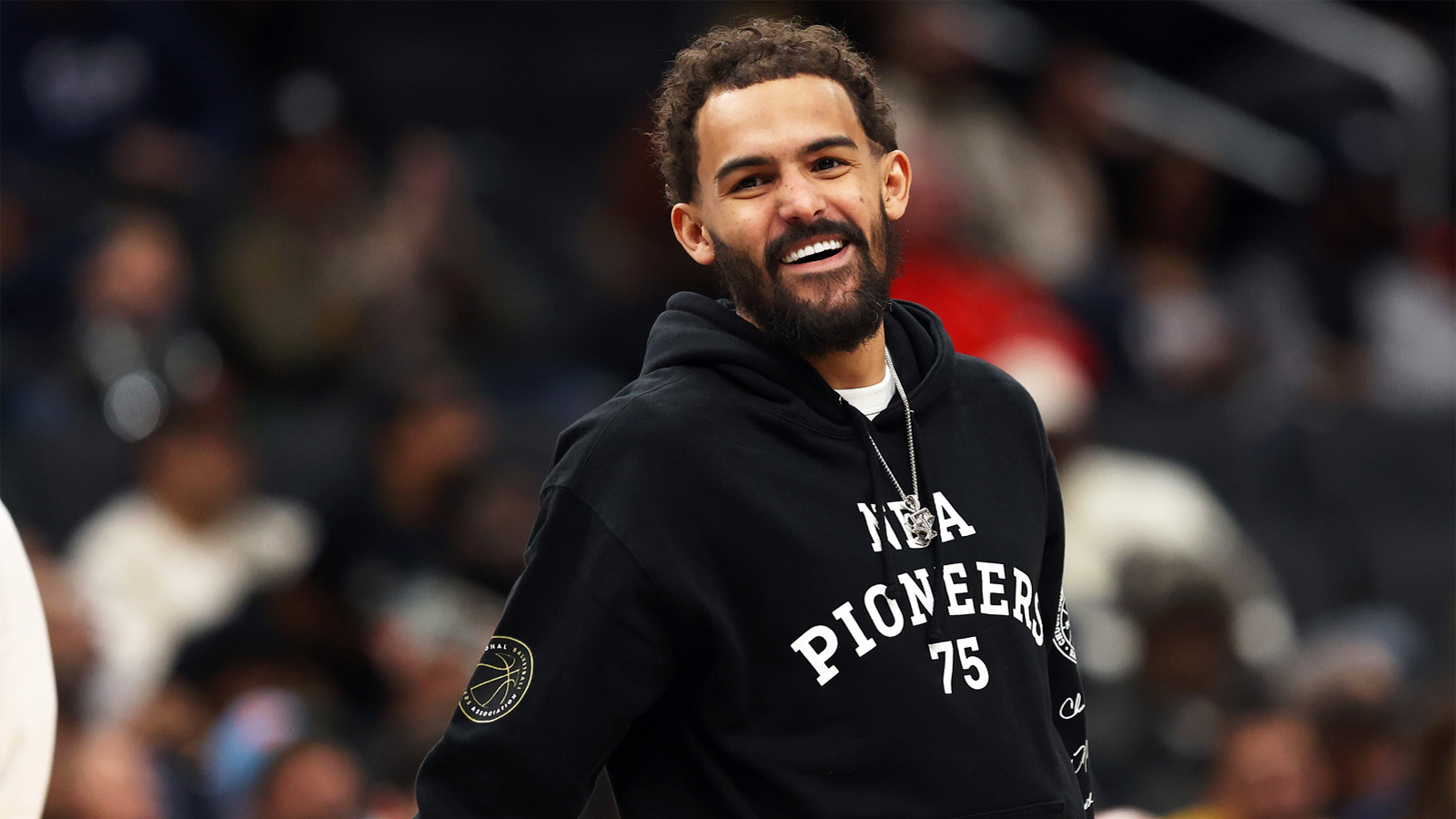 Trae Young toasts Buddy Hield for Oklahoma basketball jersey retirement