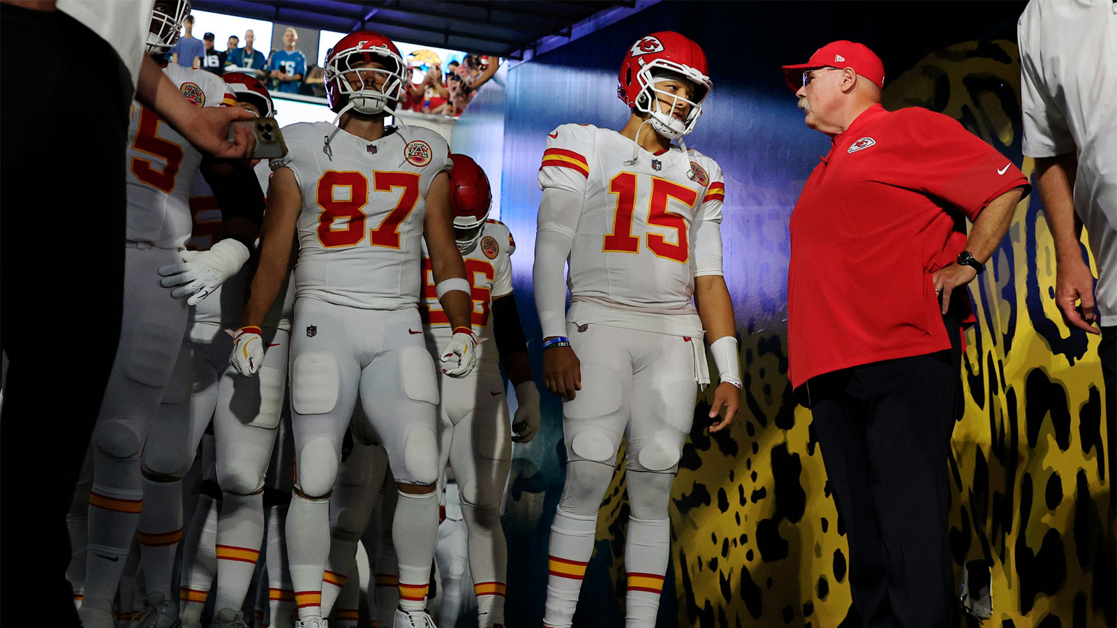 Chiefs’ Travis Kelce, Patrick Mahomes named in lawsuit over restaurant name
