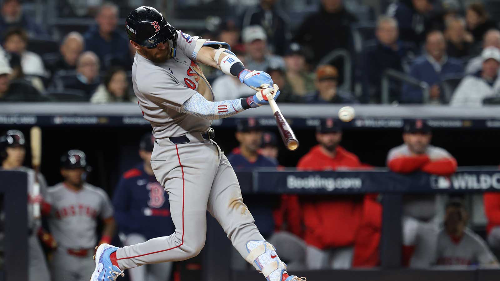 Red Sox ‘ Trevor Story challenges youngsters to foot race after earning ‘Unc’ title