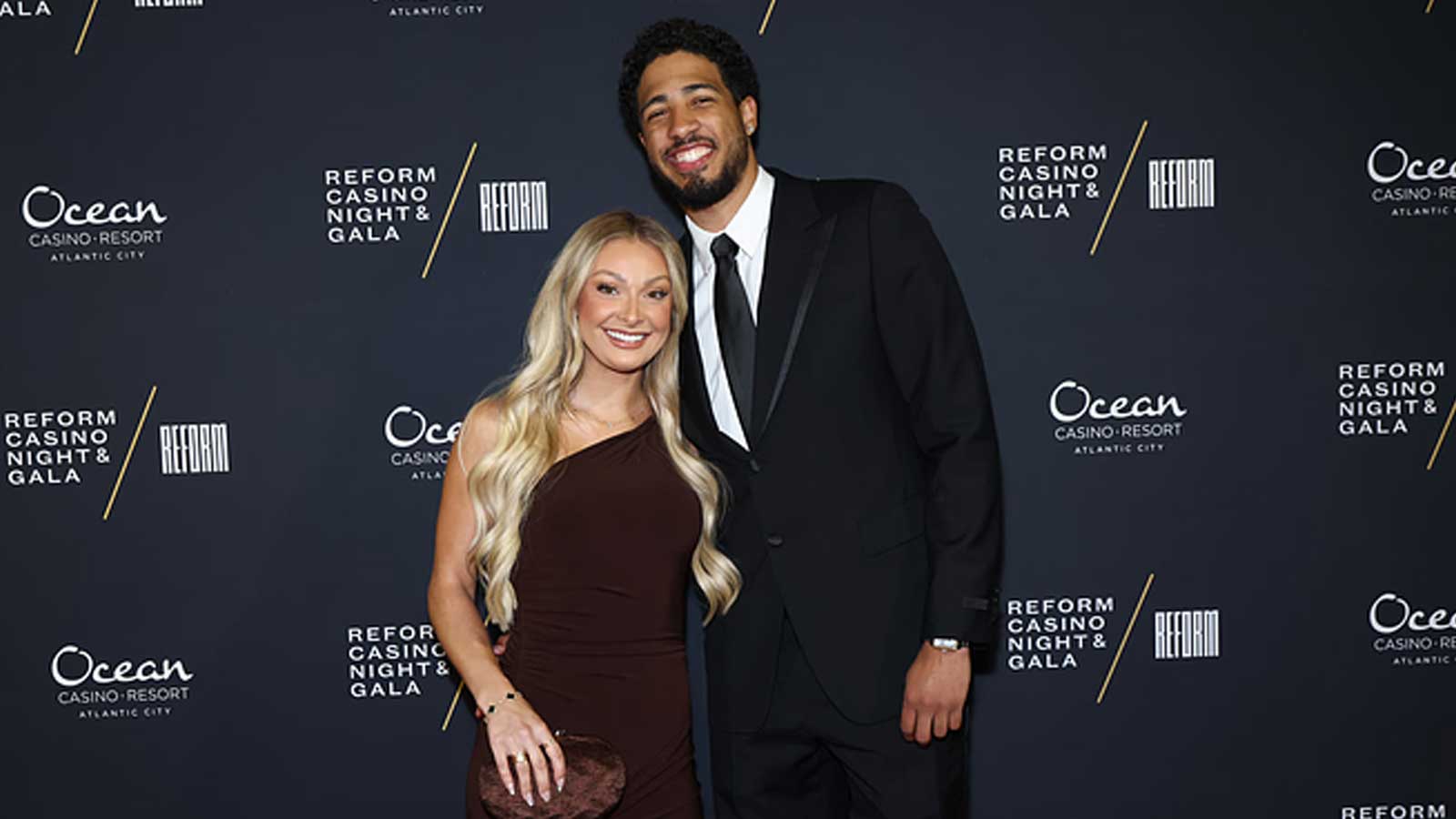 Tyrese Haliburton enjoys All-Star break with fiancee Jade ‘on island time’