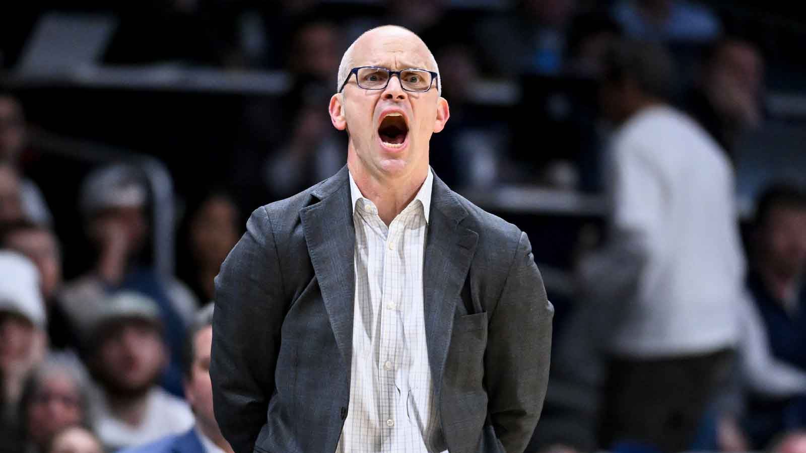 UConn head coach Dan Hurley puts ‘stupid’ Huskies on blast
