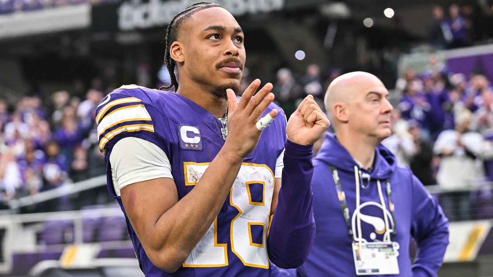 Vikings’ Justin Jefferson is all-in on JJ McCarthy after troubling 2025 season