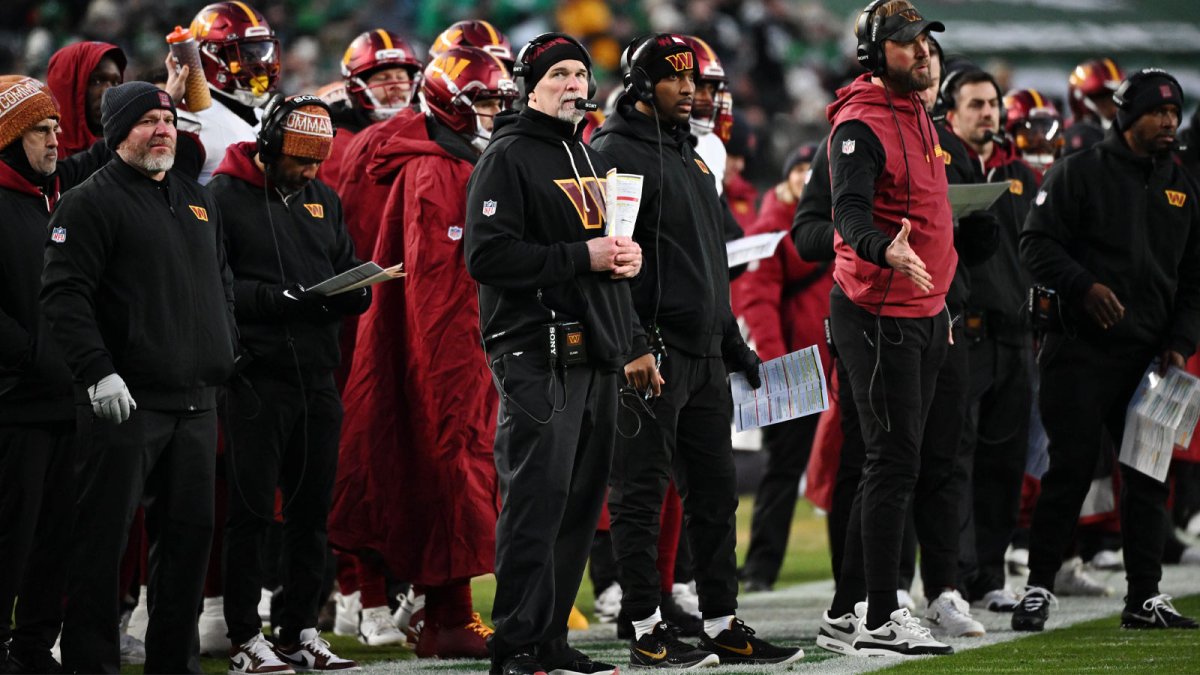 Washington Commanders head coach Dan Quinn on the sidelines against the Philadelphia Eagles at Lincoln Financial Field.
