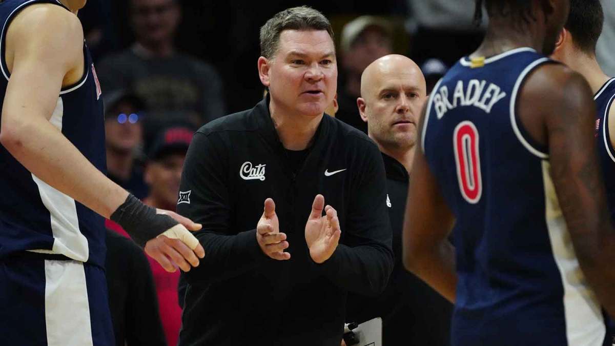 Arizona Wildcats head coach Tommy Lloyd reacts in the second half against the Colorado Buffaloes at the CU Events Center.
