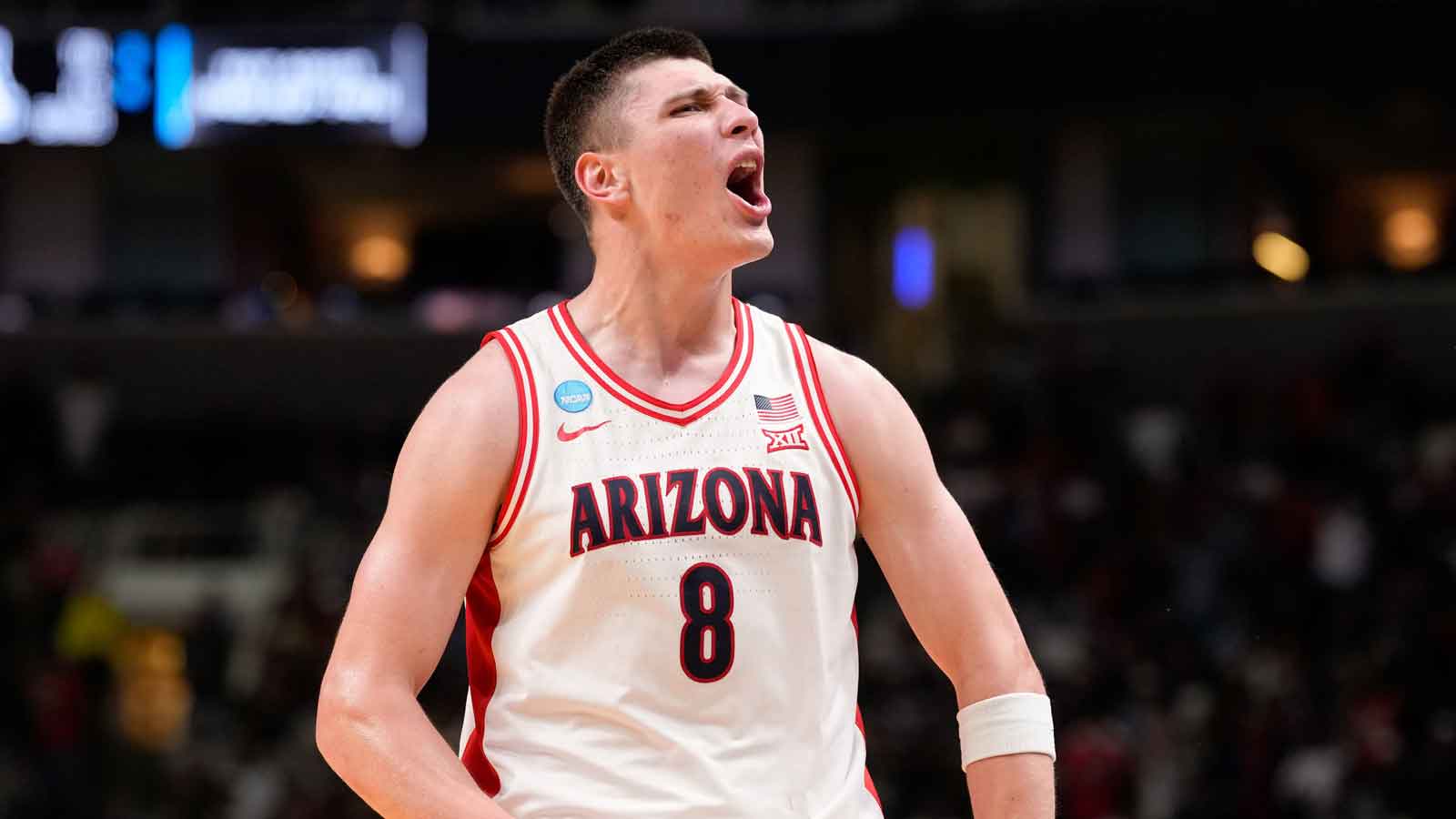 Arizona fans puff out their chest after dominant March Madness win over Purdue