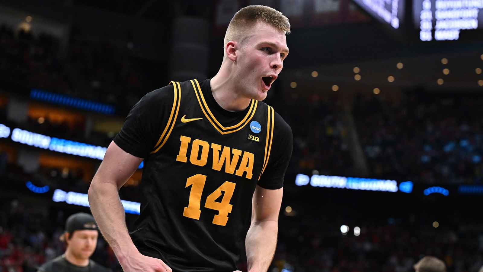 Bennett Stirtz reveals heated Ben McCollum moment that inspired Iowa’s comeback vs. Nebraska
