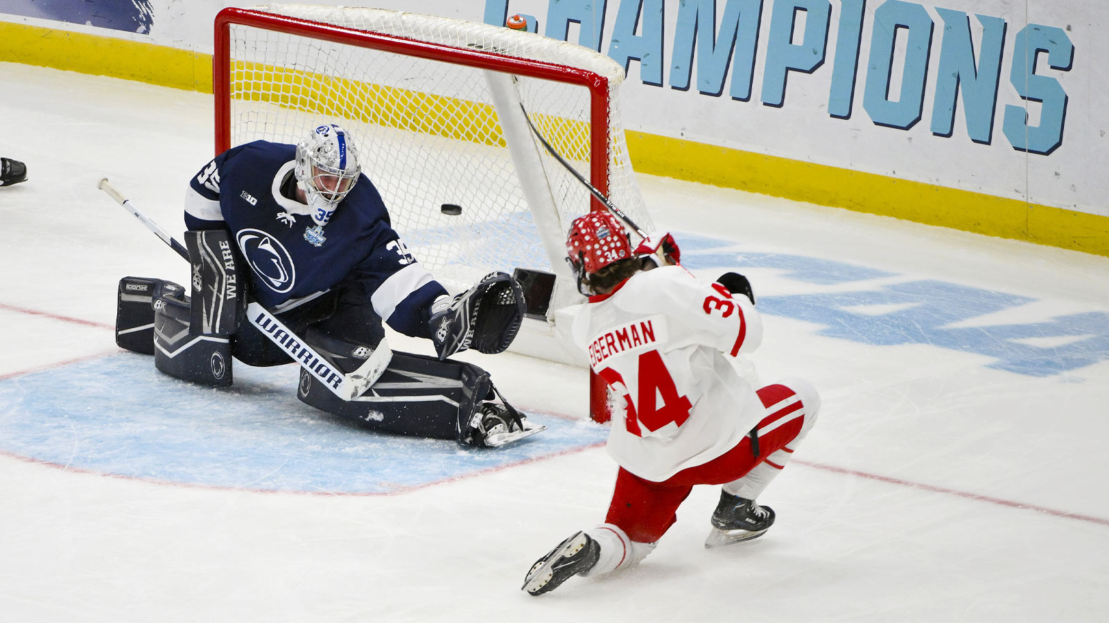 Islanders sign top prospect to entry-level contract